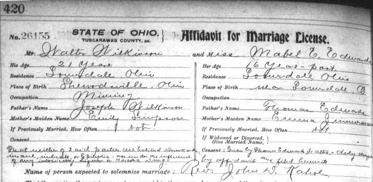 Walter Wilkinson's marriage to Mabel Edwards recorded in the Tuscarawas County records, January 1905. (Source: familysearch.org)